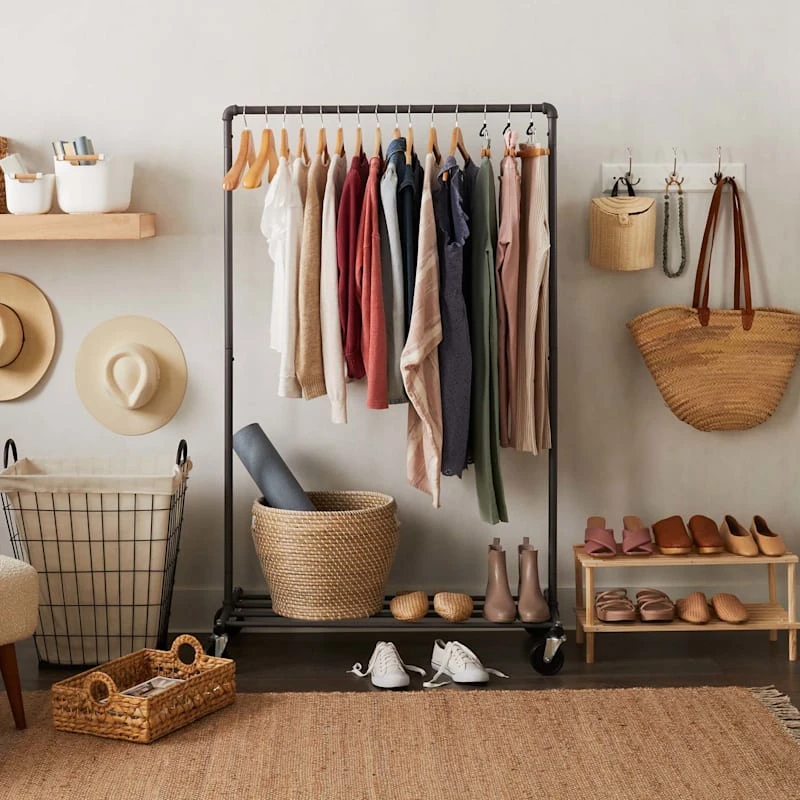 Tapered Metal Wire Laundry Hamper With Removable Liner, Brown 4 Tapered Metal Wire Laundry Hamper With Removable Liner, Brown - Image 2